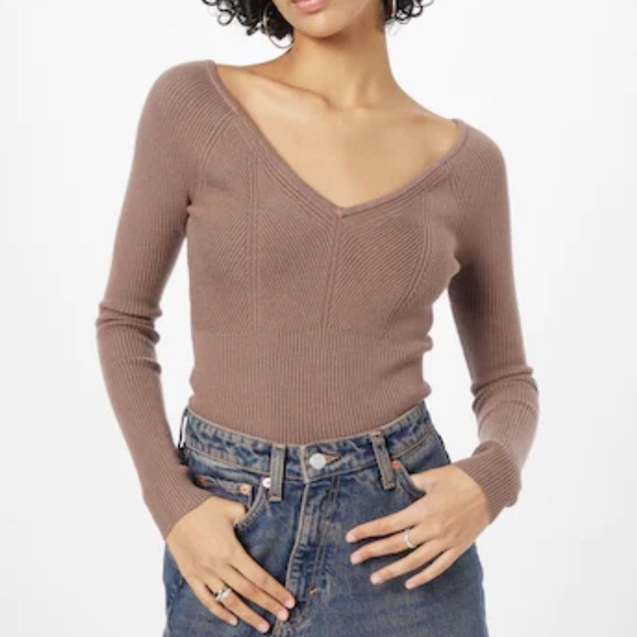Abercrombie V-Neck Ribbed Women Sweater - Brown - Picture 1 of 3